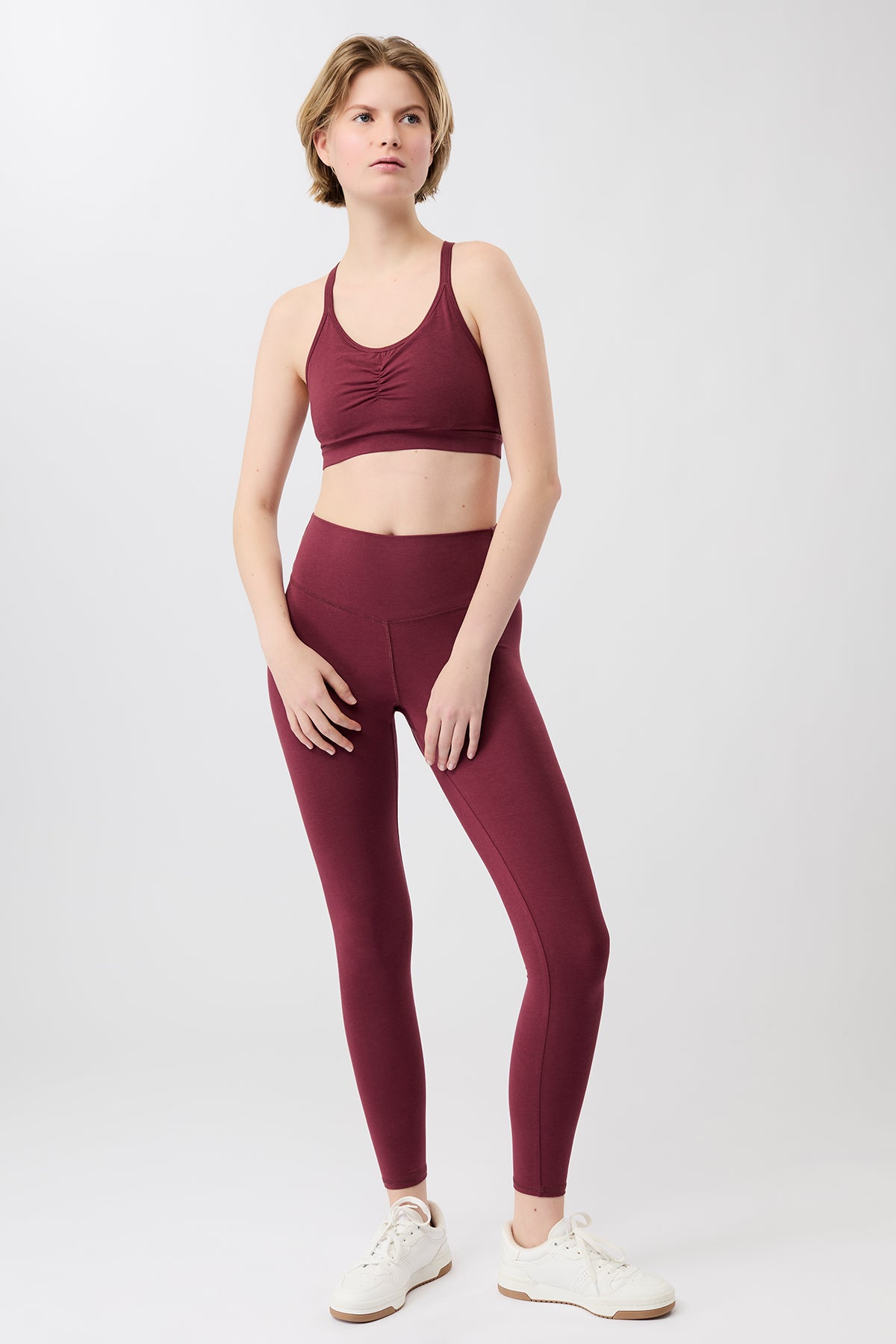Mandala Sport Legging Rot Outfit Front - Best Loved Legging
