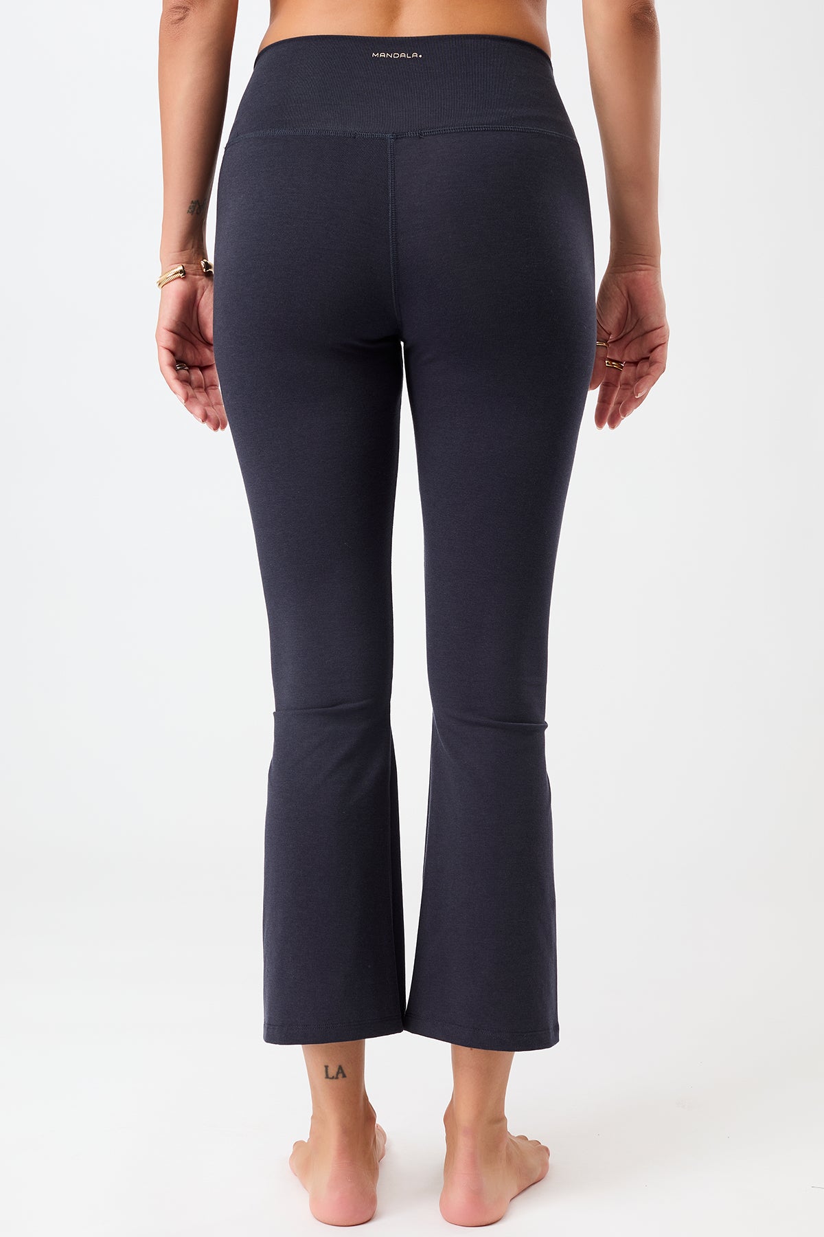 Mandala Sport Hose Blau Rückseite - Cropped Flared Pants