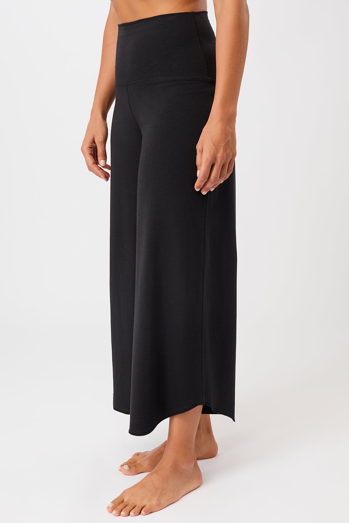 Mandala Sport Pant Schwarz Seite - Tulip Pants