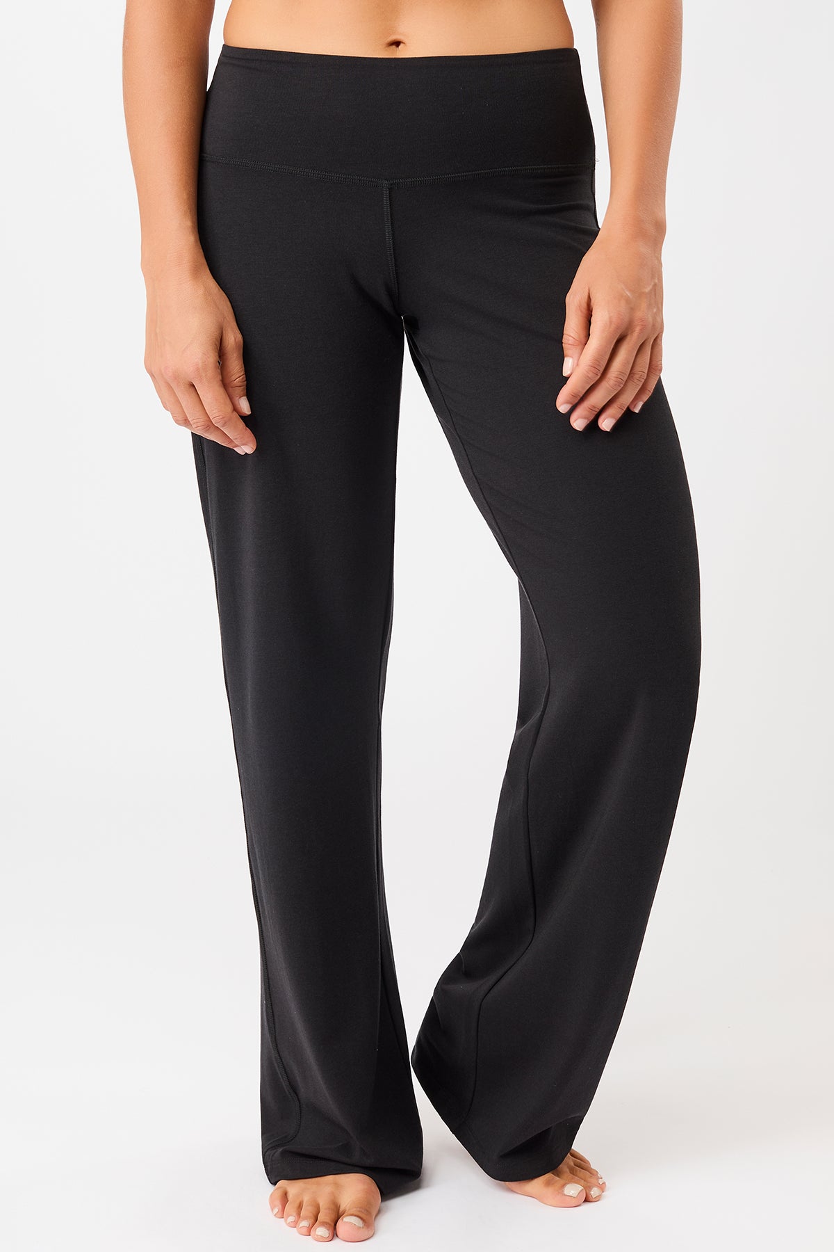 Mandala Fitness Hose Schwarz Front - Wide Leg Pants