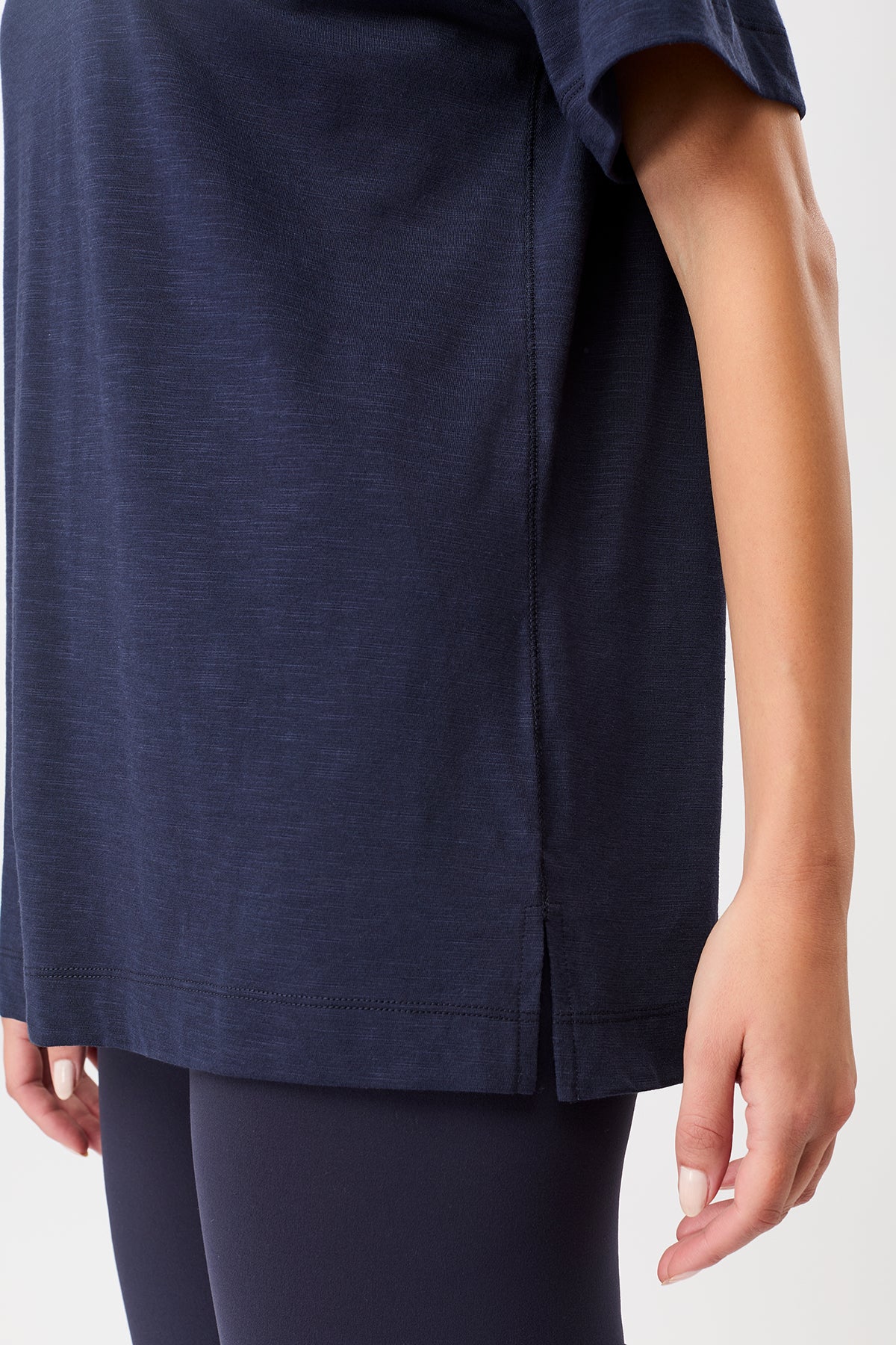 Mandala Fitness T-Shirt Blau Detail Seite - Boyfriend Tee