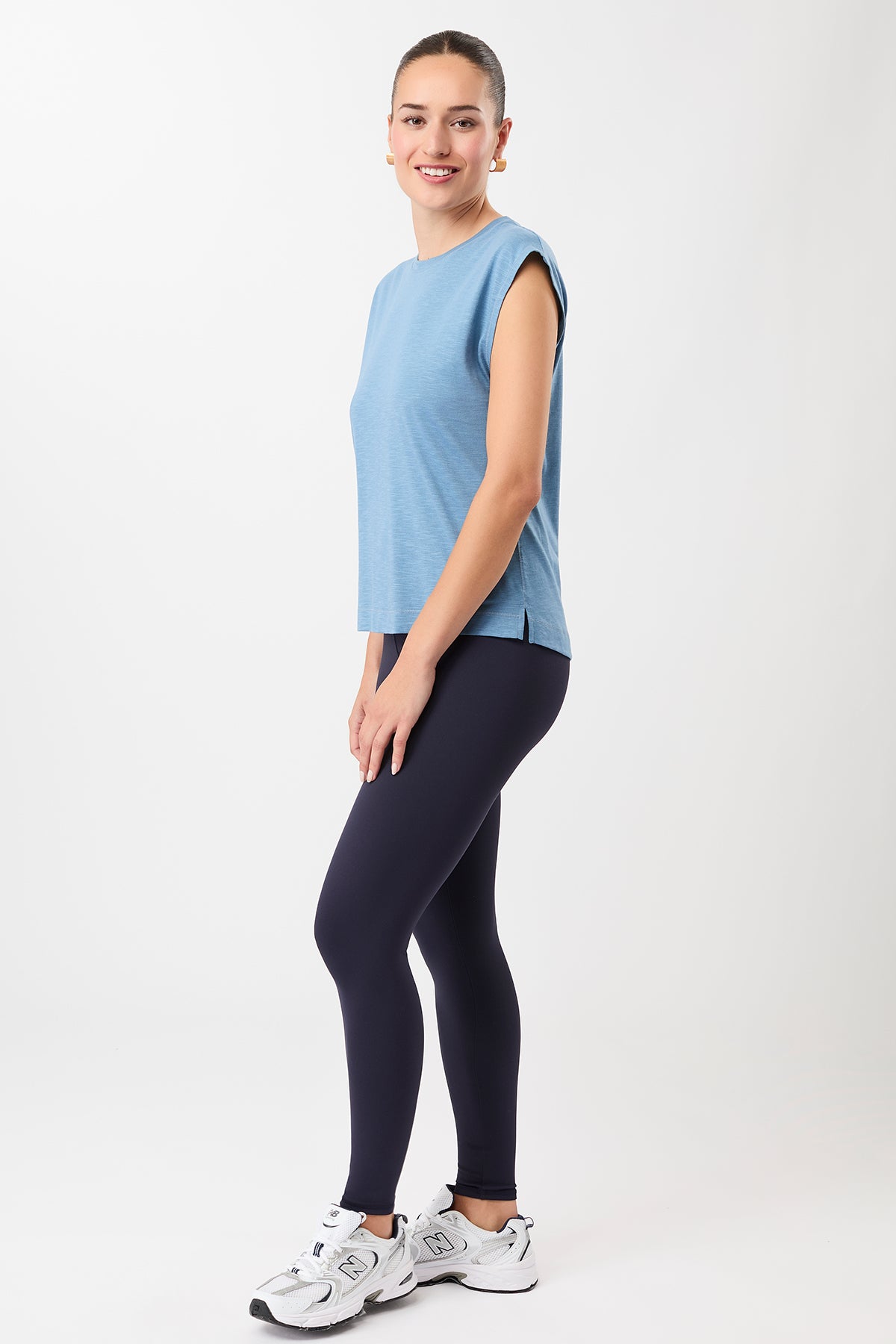 Mandala Fitness T-Shirt Blau Outfit Seite - Train Today Top