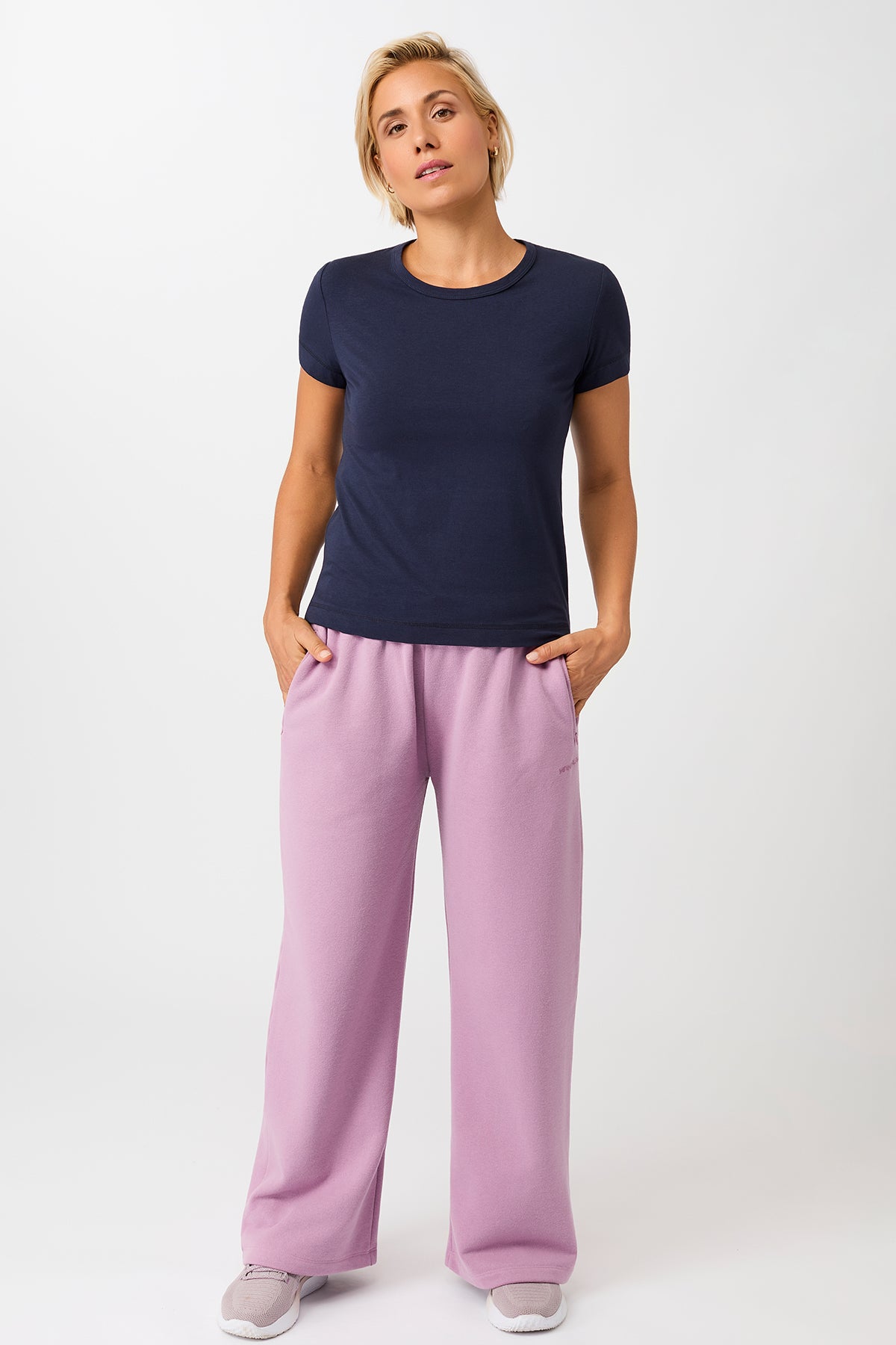 Mandala Fitness Shirt Blau Outfit Front - Rest & Recovery Tee