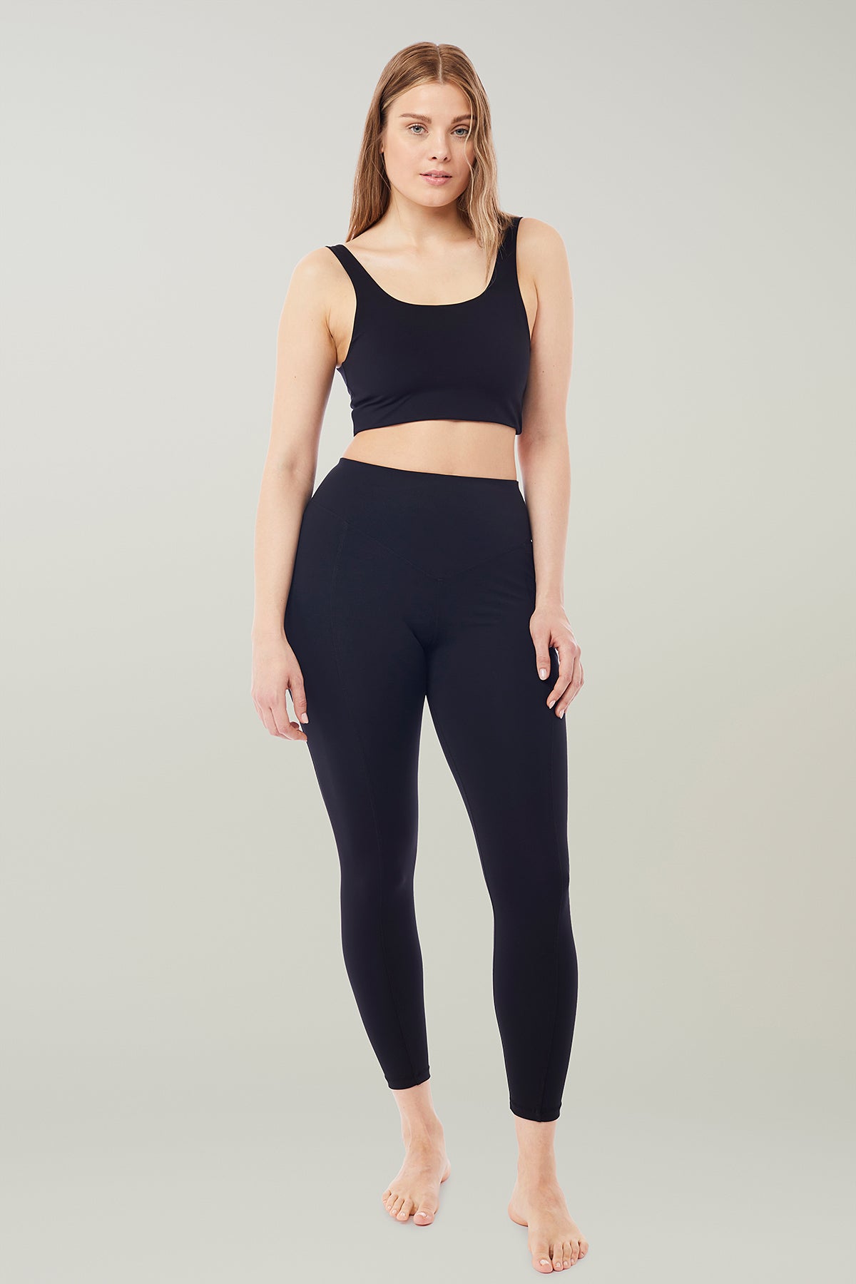 Carre Cropped Top (Black)