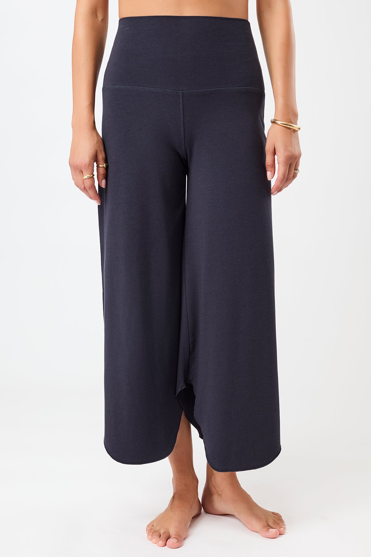 Mandala Sport Pant Blau Front - Tulip Pants