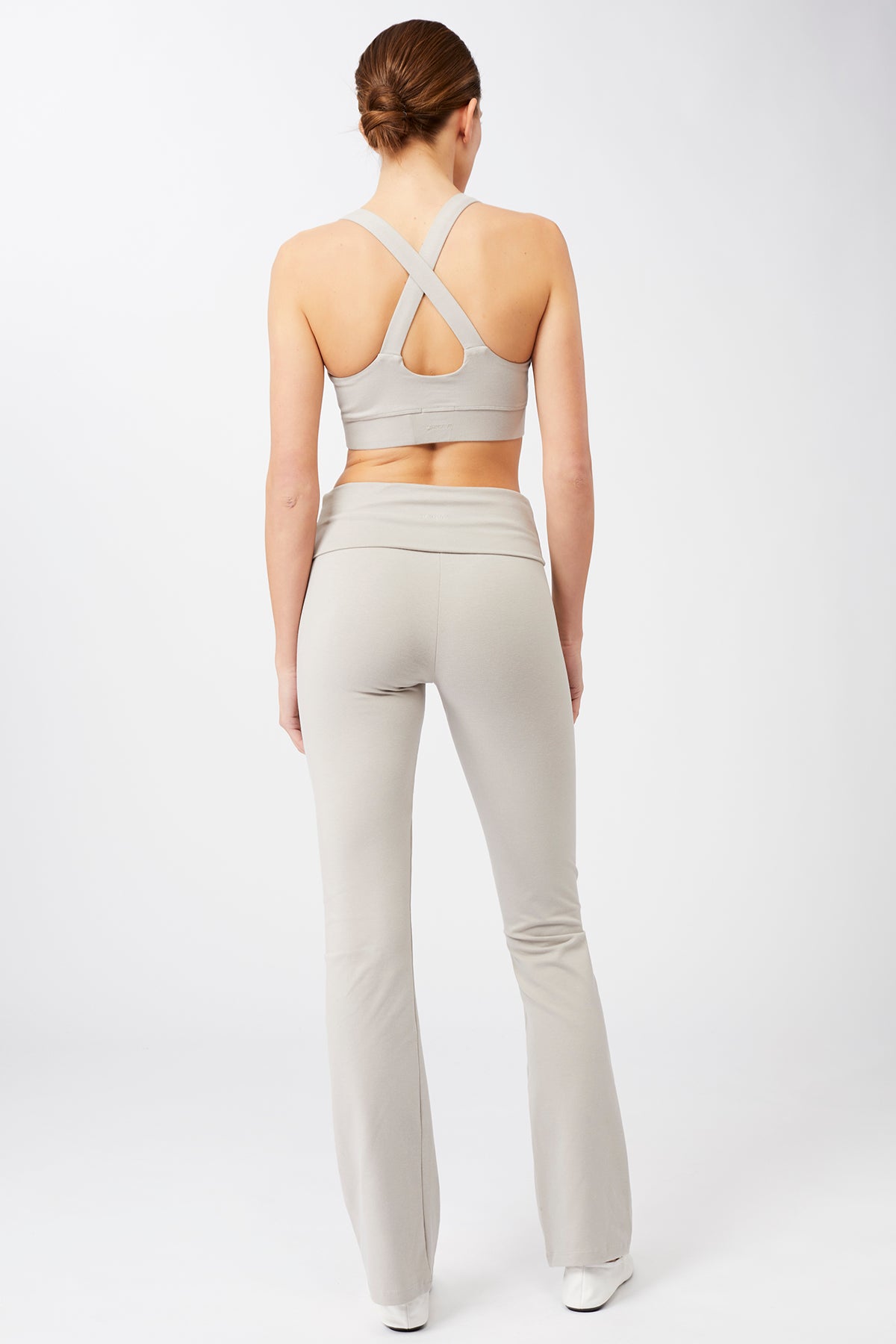 Mandala Yoga Bra Beige Outfit Rückseite - Extra Support Bra