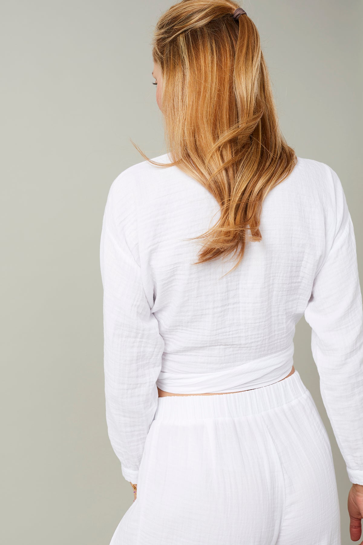 Mandala Yoga Jacke Weiß Rückseite - Wrap Top