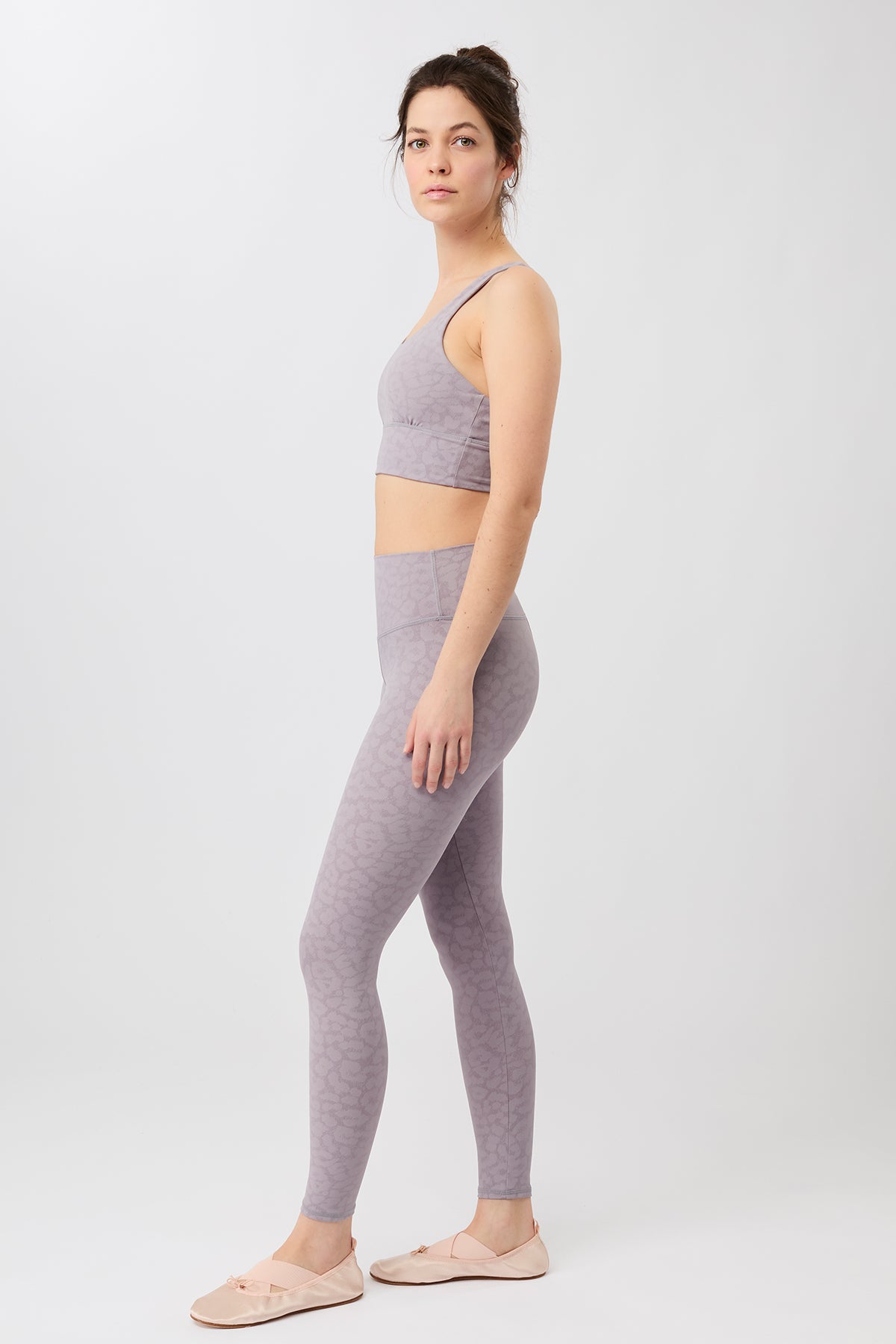 Mandala Fitness Legging Leo-Muster Outfit Seite - Monoprinted Tights
