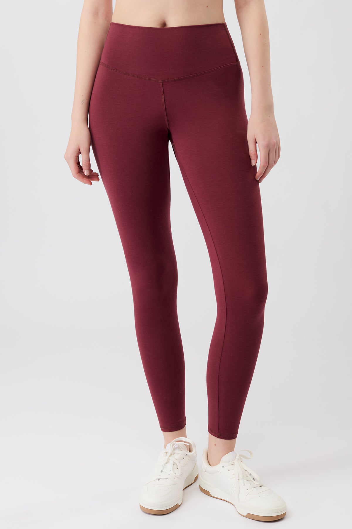 Mandala Sport Legging Rot Front - Best Loved Legging