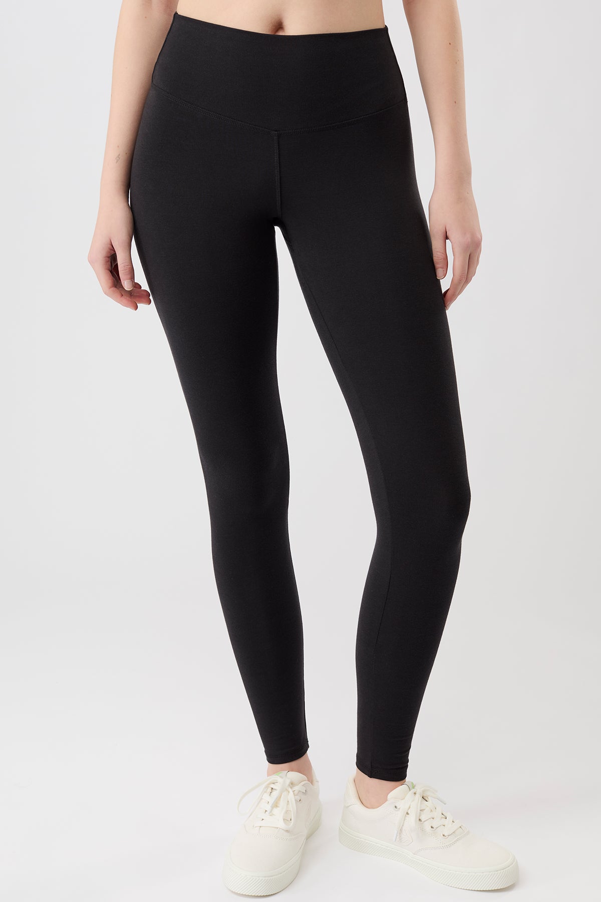 Mandala Fitness Legging Schwarz Front - Best Loved Legging