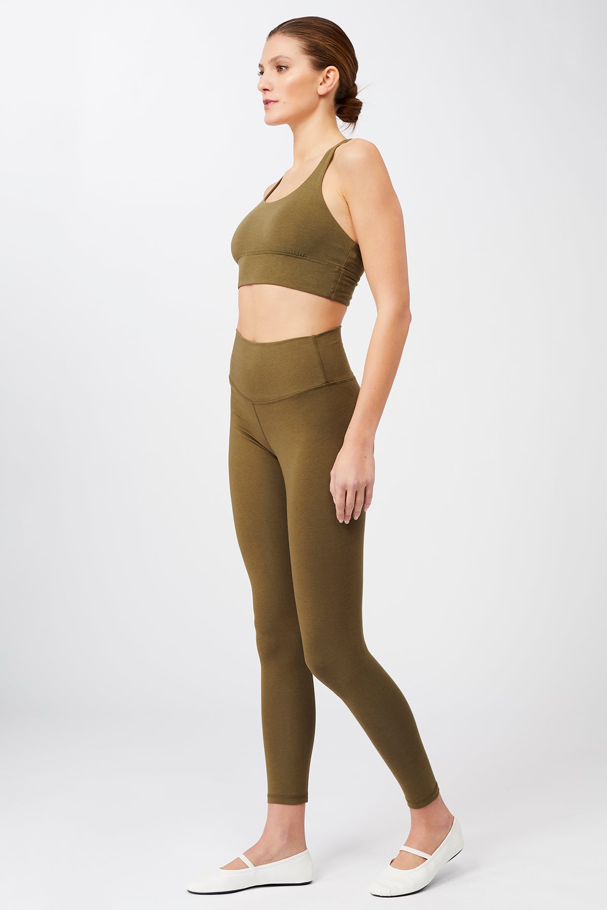 Mandala Yoga Legging Grün Outfit Front - Best Loved Legging