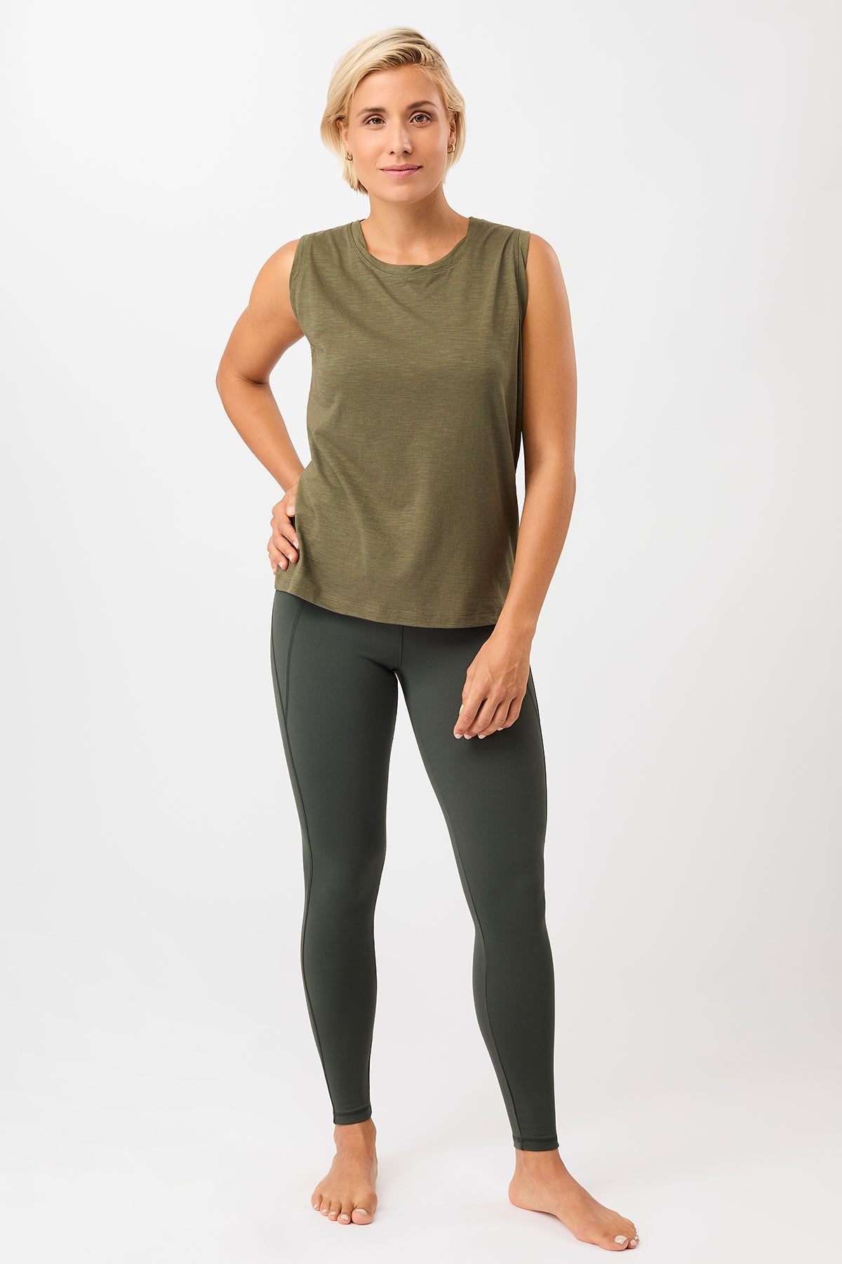 Mandala Active Legging Grün Outfit Front - Limitless Legging
