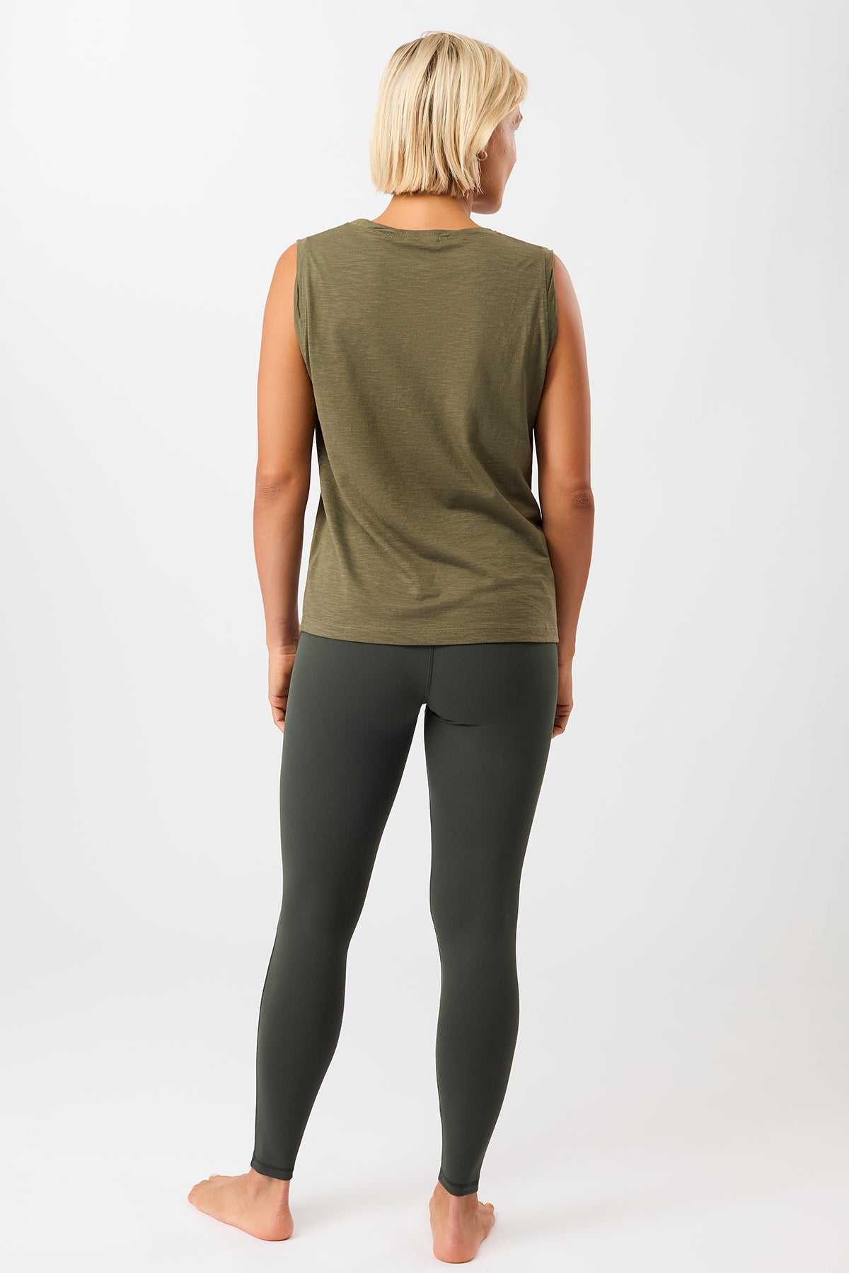 Mandala Active Legging Grün Outfit Rückseite - Limitless Legging