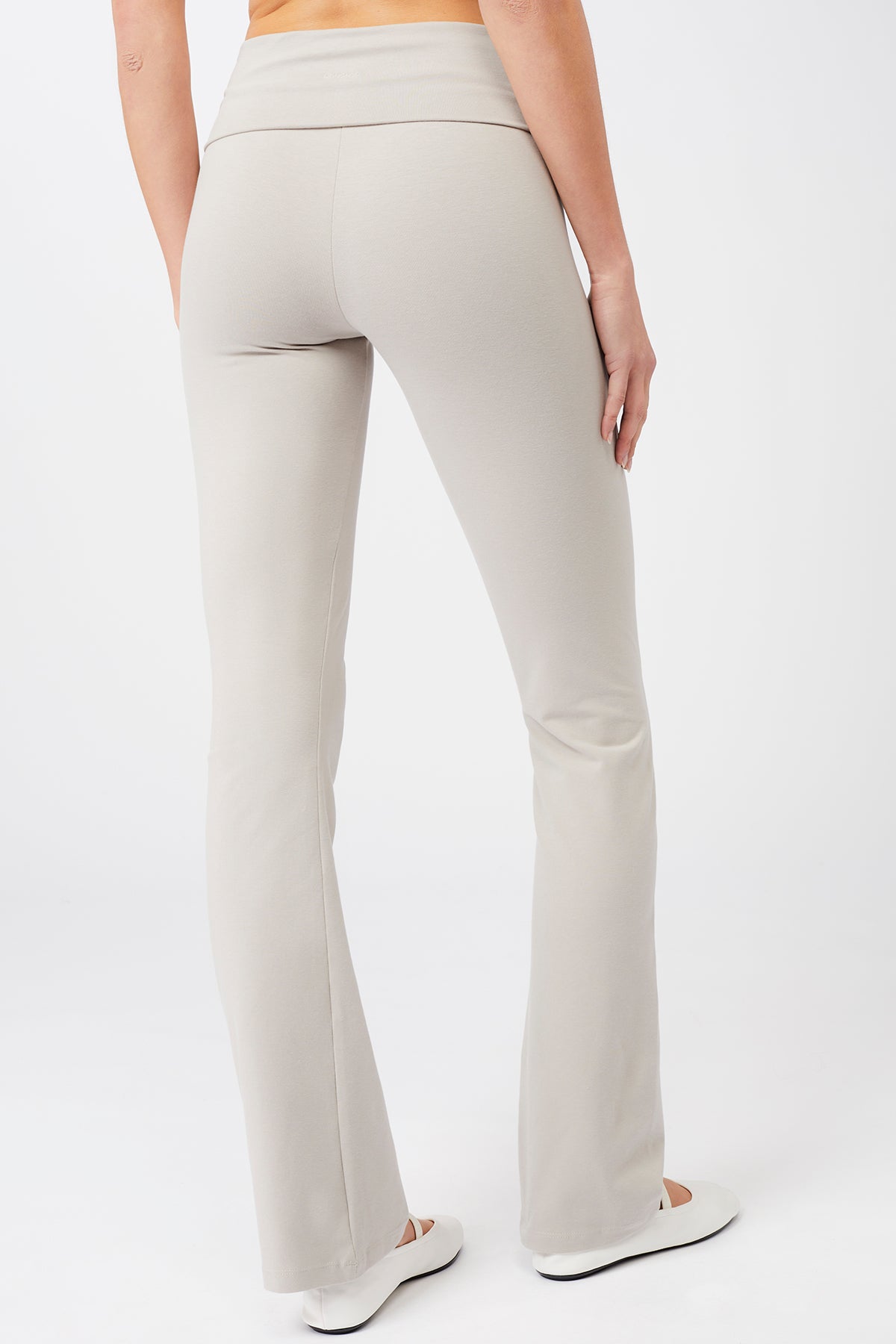 MANDALA Yoga Pants - sustainable & functional Yoga trousers