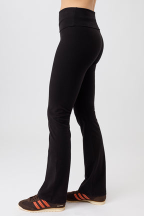 Mandala Fitness Pant Schwarz Seite - Classic Rolldown