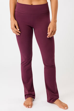 Mandala Fitness Pant Lila Front - Classic Rolldown