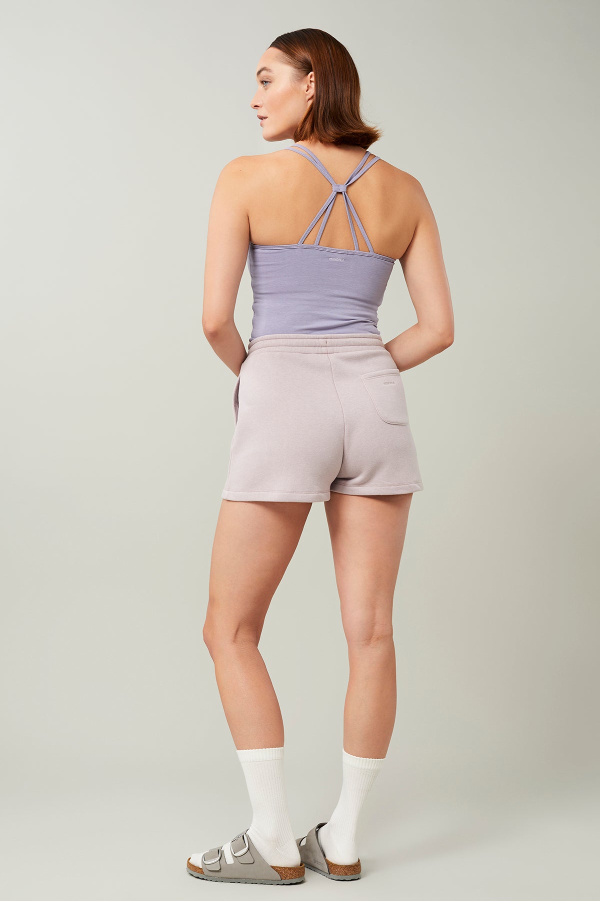 Mandala Yoga Pant Rose Outfit Rückseite - Natural Dye Shorts