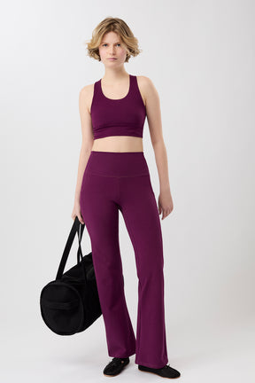 Mandala Trainings Pant Lila Outfit Front - Straight Pants