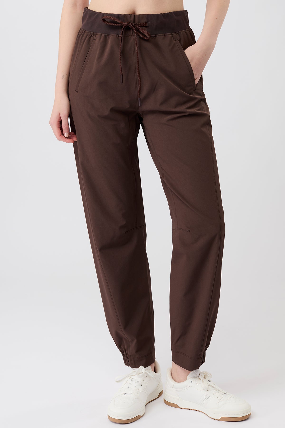 Mandala Sport Hose Braun Front - Venice Pants