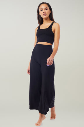 Mandala Sport Pant Schwarz Outfit Front - Tulip Pants