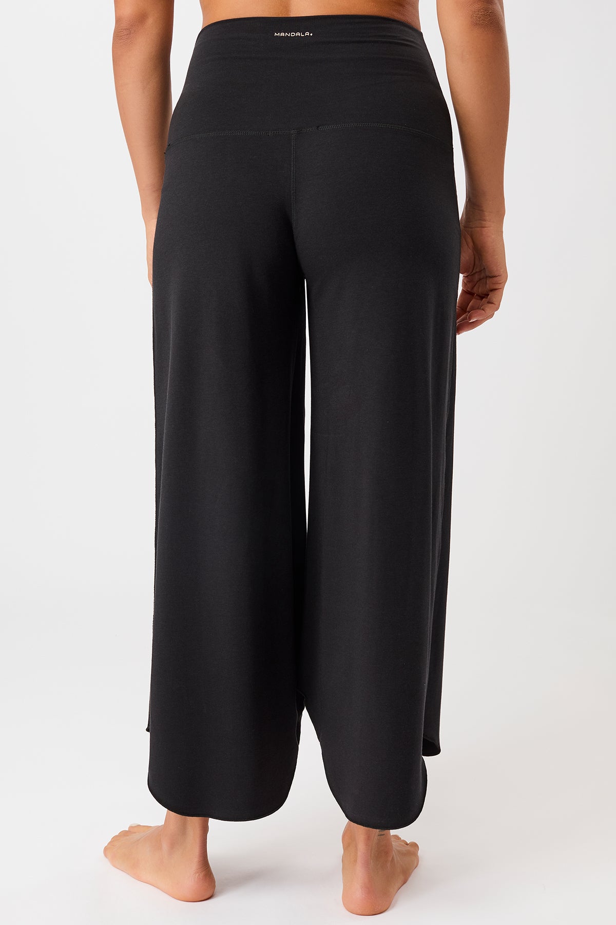 Mandala Sport Pant Schwarz Rückseite - Tulip Pants