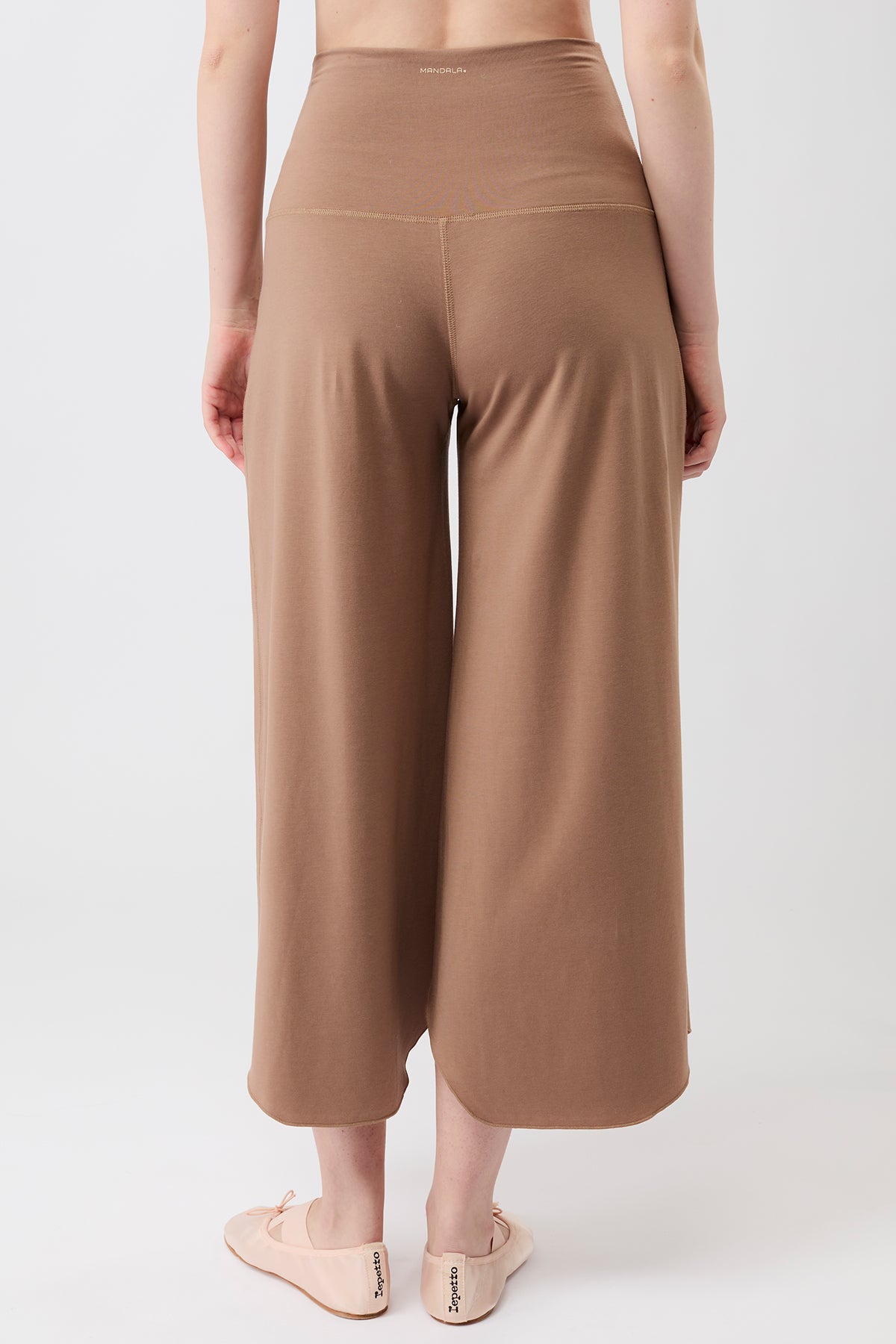 Mandala Sport Pant Braun Rückseite - Tulip Pants