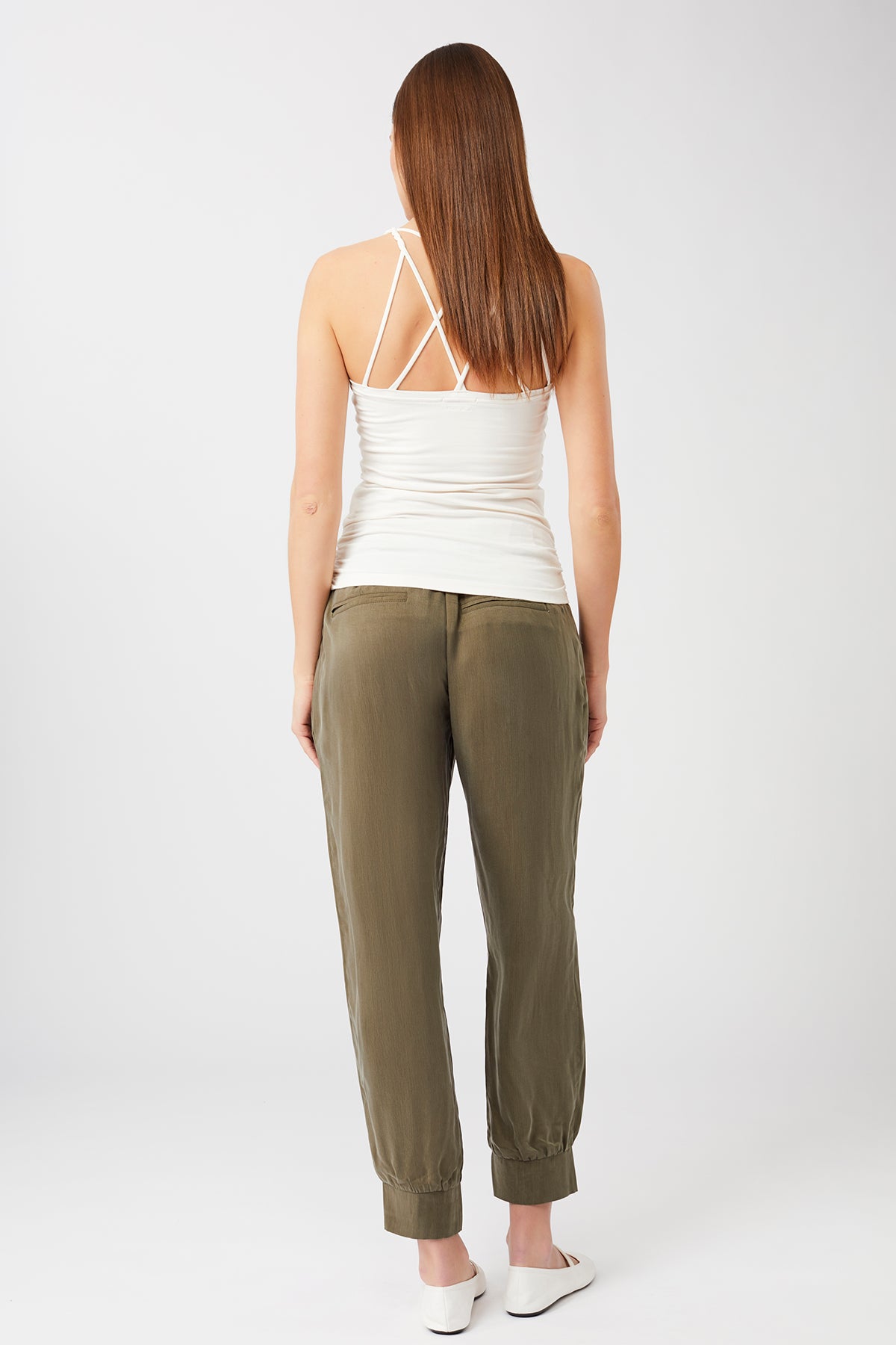 Mandala Yoga Pant Grün Outfit Rückseite - Milan Pants