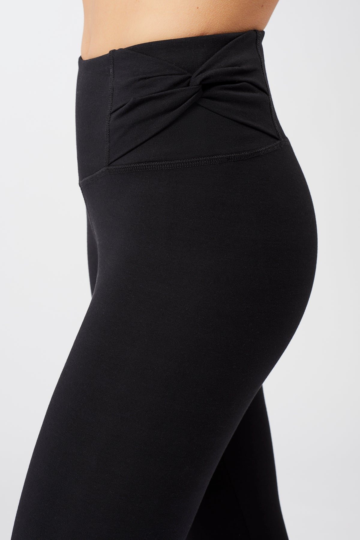 Mandala W's Side Slit Yoga Pants - Tencel Lyocell & Organic Cotton –  Weekendbee - premium sportswear