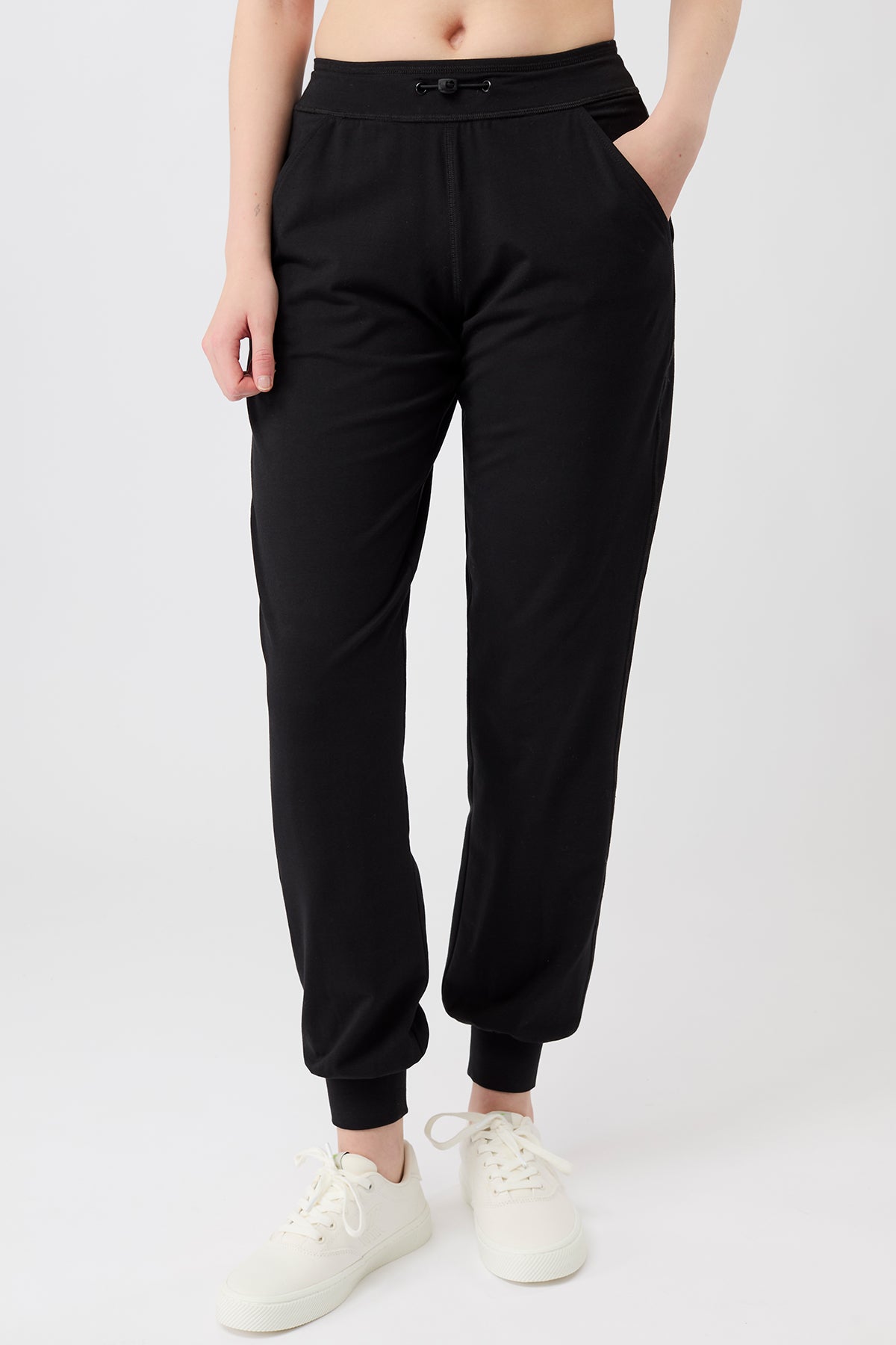 Mandala Trainings Hose Schwarz Front - The N.Y. Pants