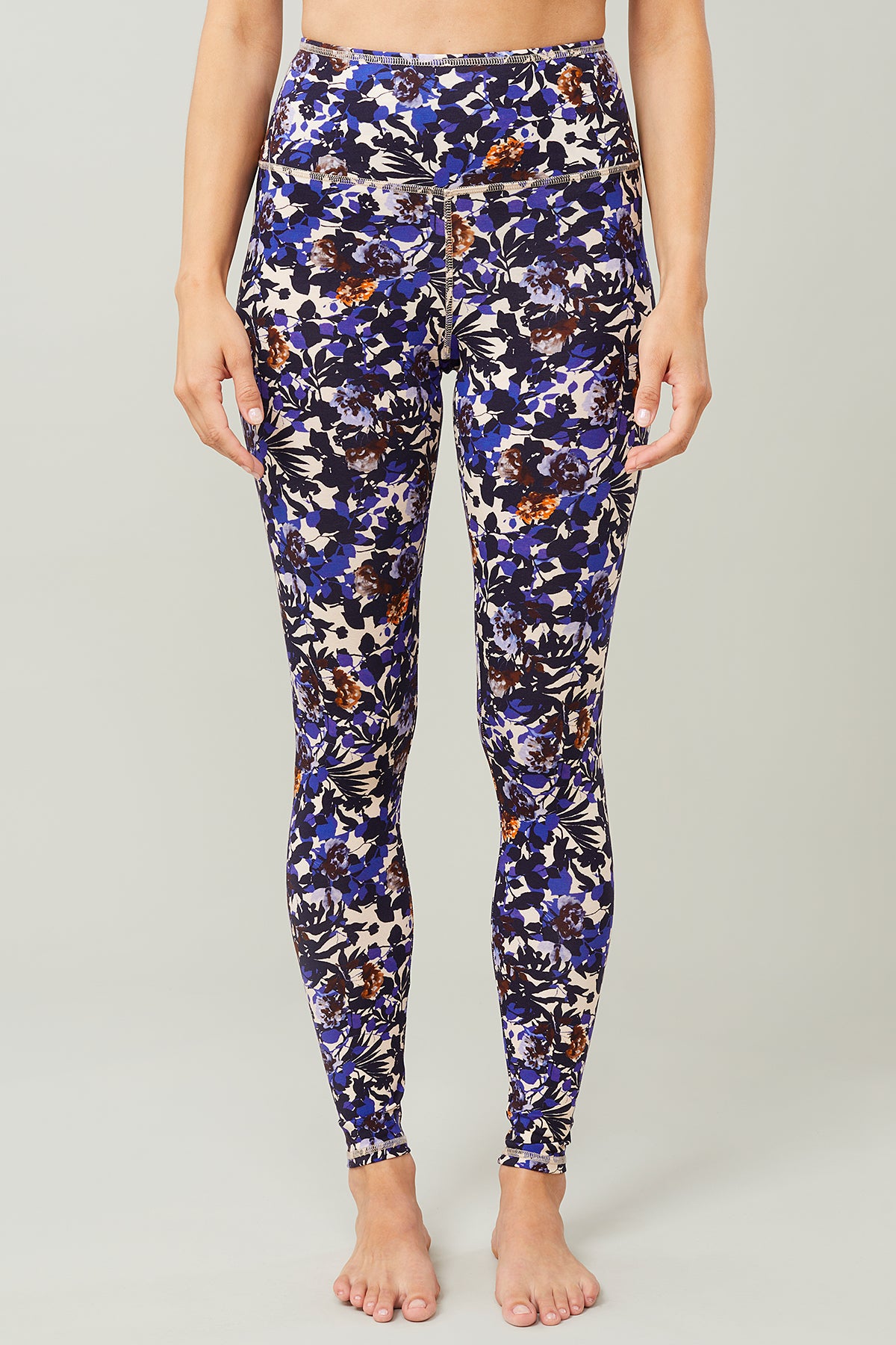 Colourful leopard leggings for a woman. The coolest