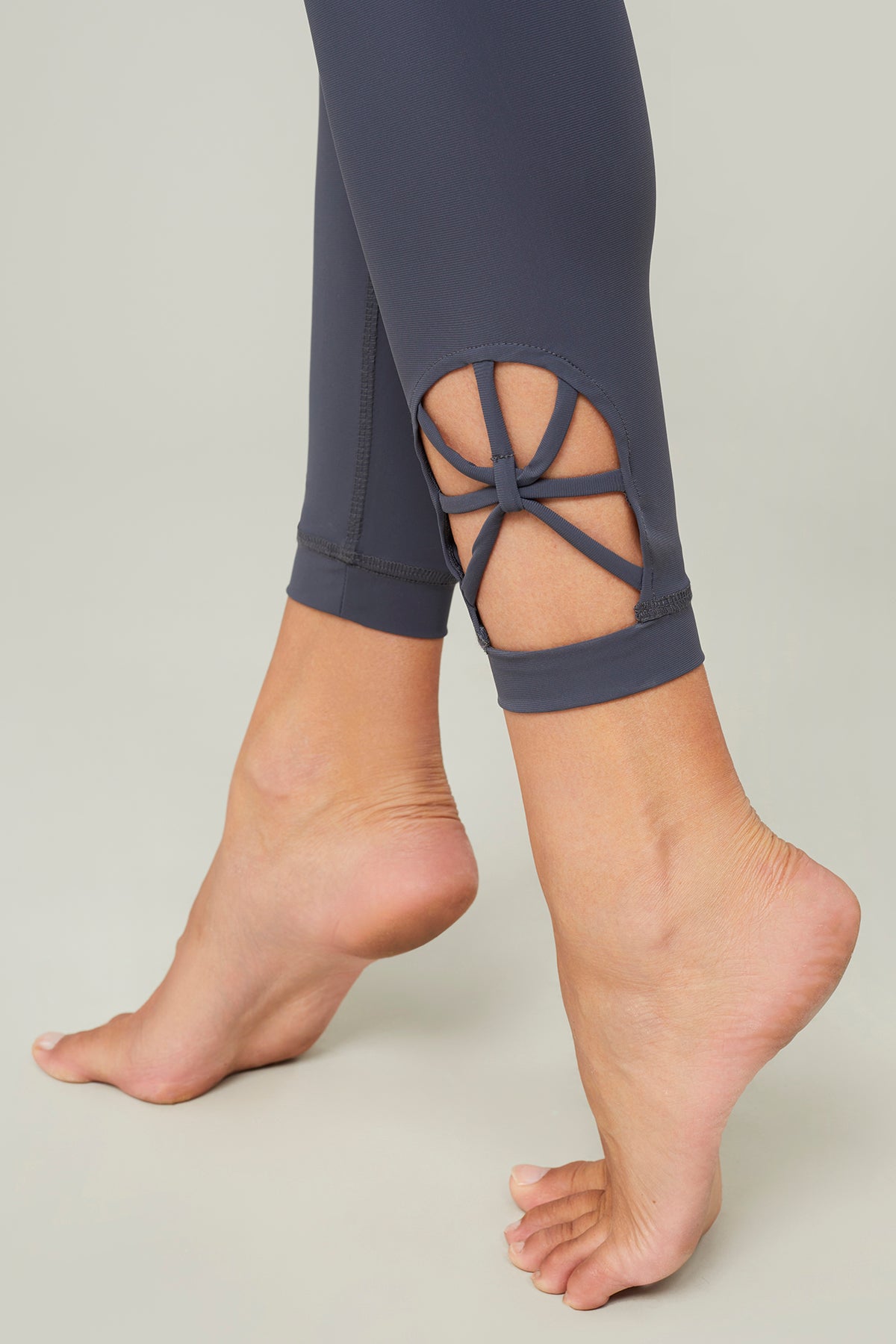 Mandala Spider Legging for women in the color New York