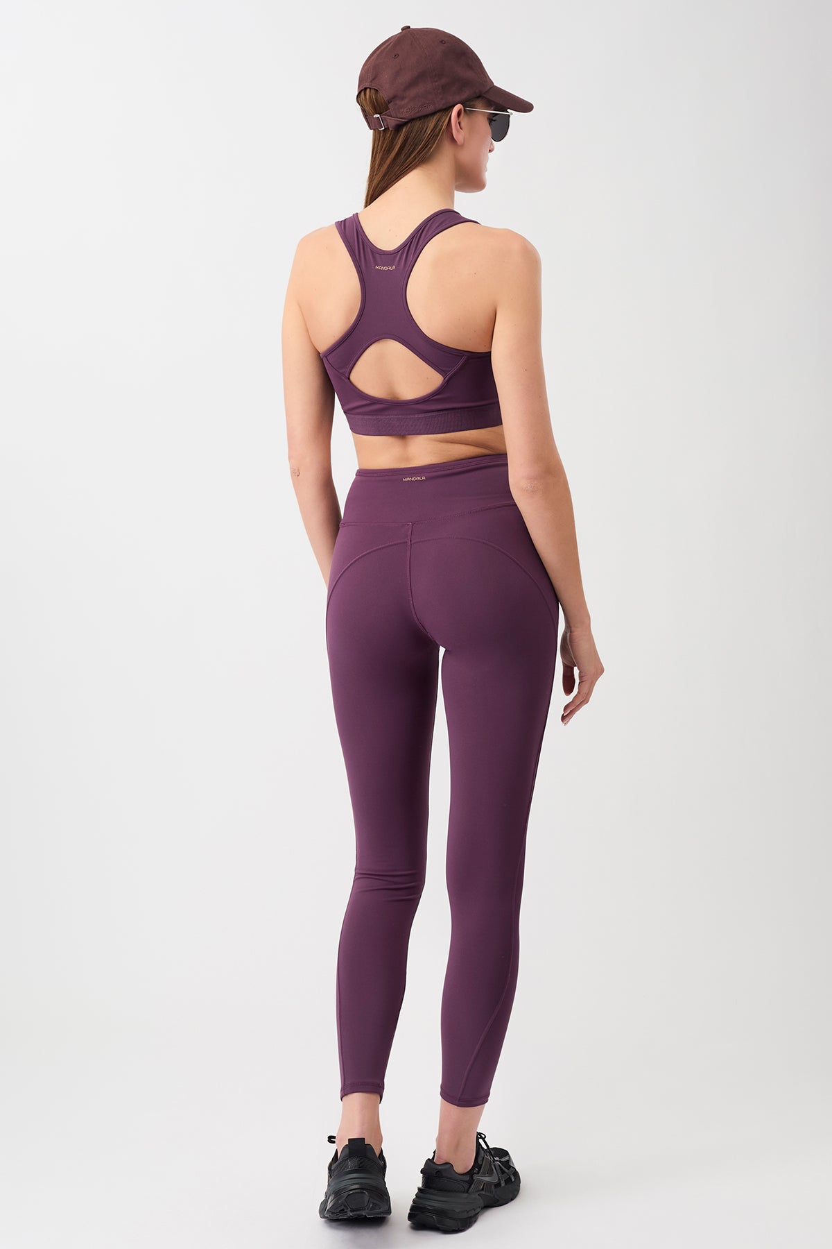 Mandala Fitness Legging Lila Outfit Rückseite - Miami Pants