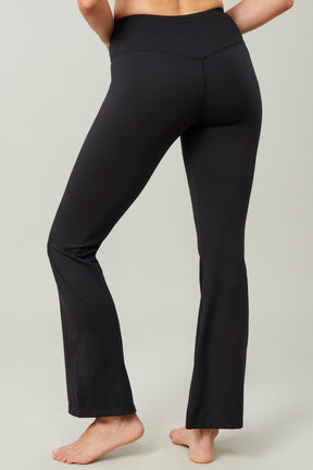 Renew Top + Flared Sport Pants (Black)