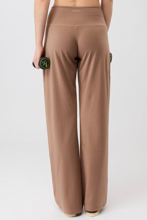 Mandala Fitness Hose Braun Rückseite - Wide Leg Pants