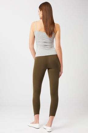 Mandala Yoga Legging Grün Outfit Rückseite - Cropped Waveline Legging