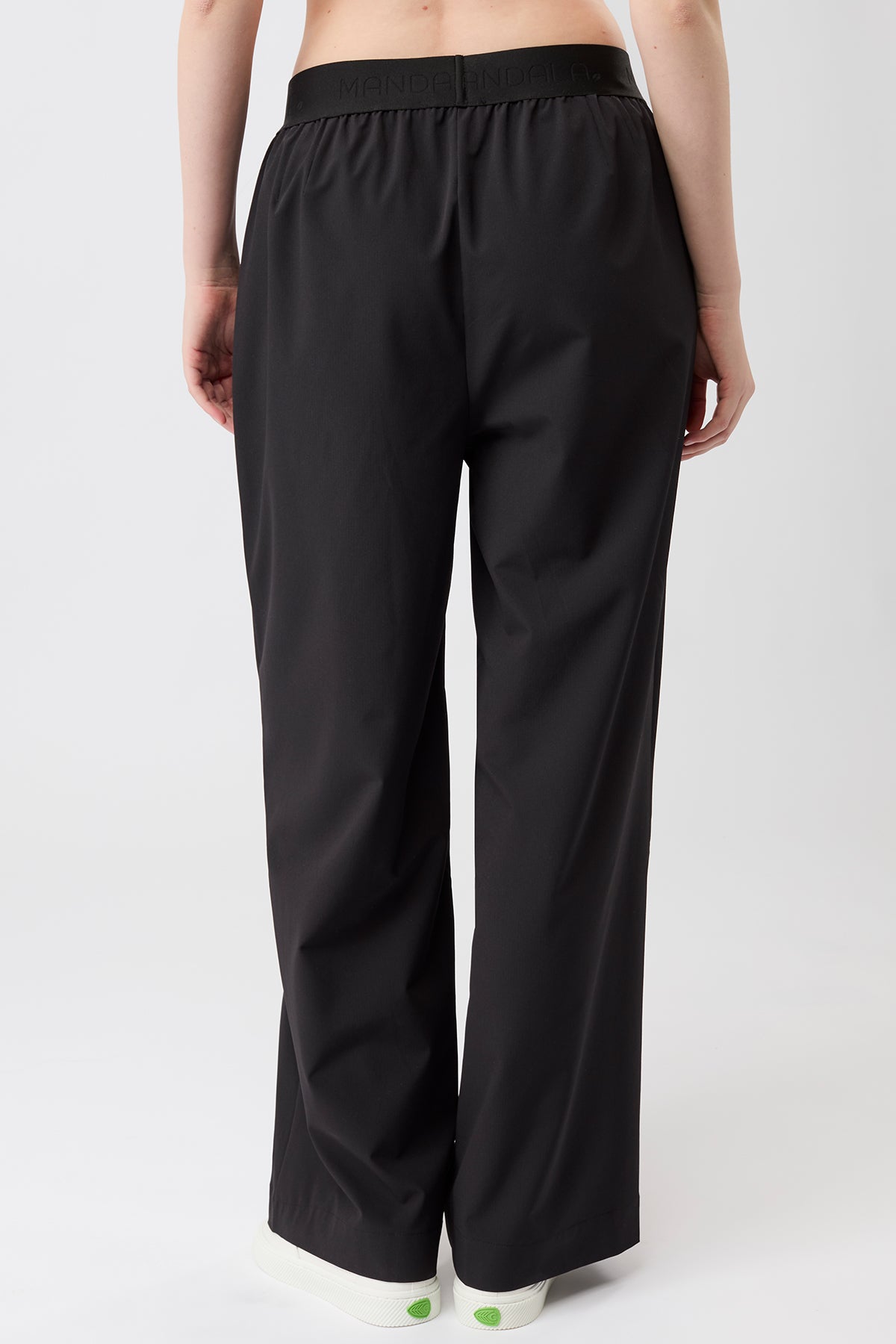 Mandala Fitness Hose Schwarz Rückseite - All Day Long Pants