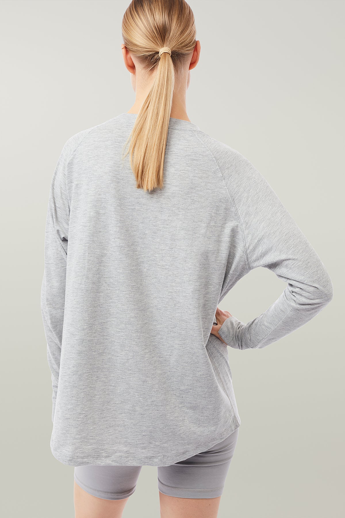 Mandala Yoga Shirt Grau Rückseite - Active Long Sleeve
