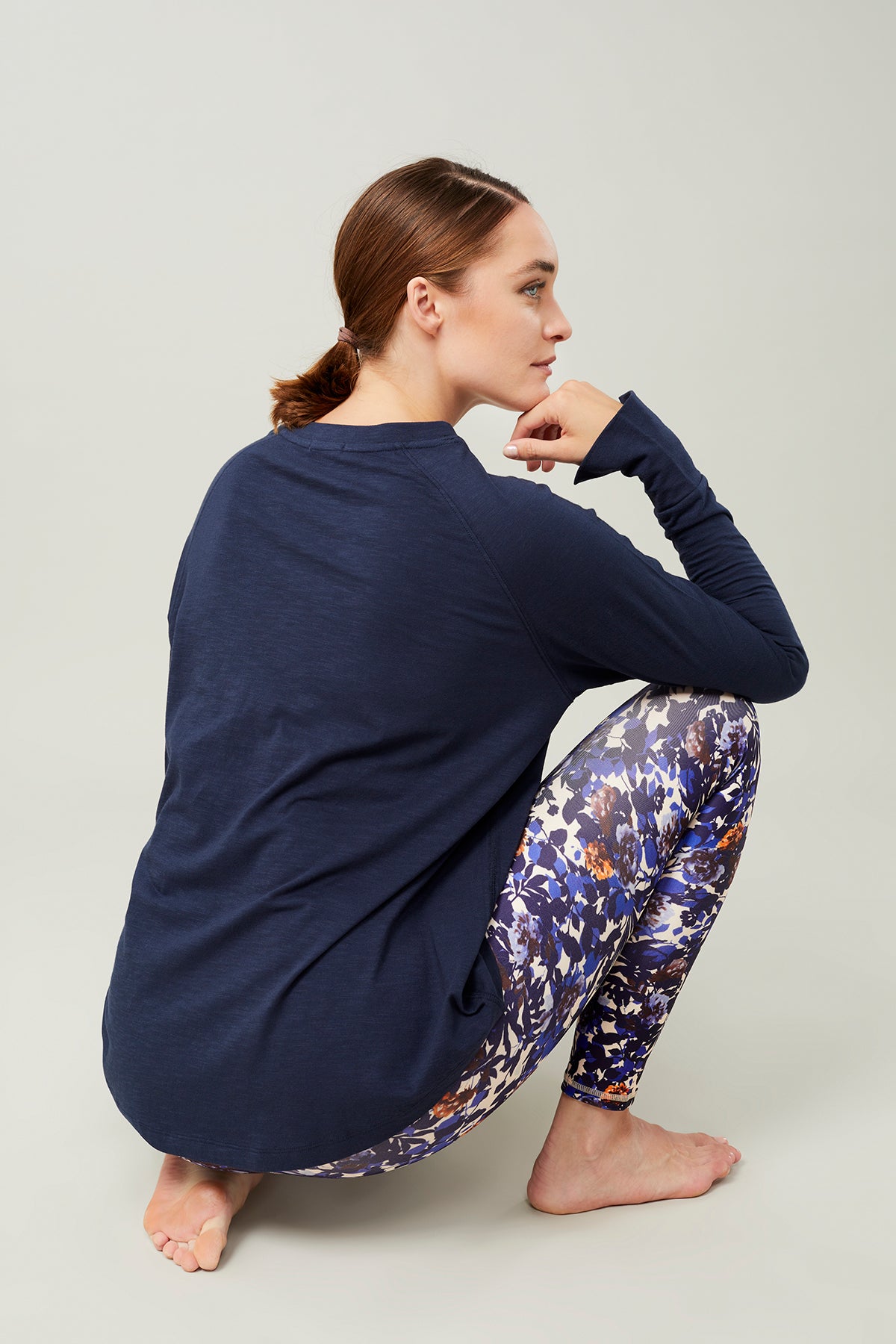 Mandala Yoga Shirt Blau Outfit Rückseite - Active Long Sleeve