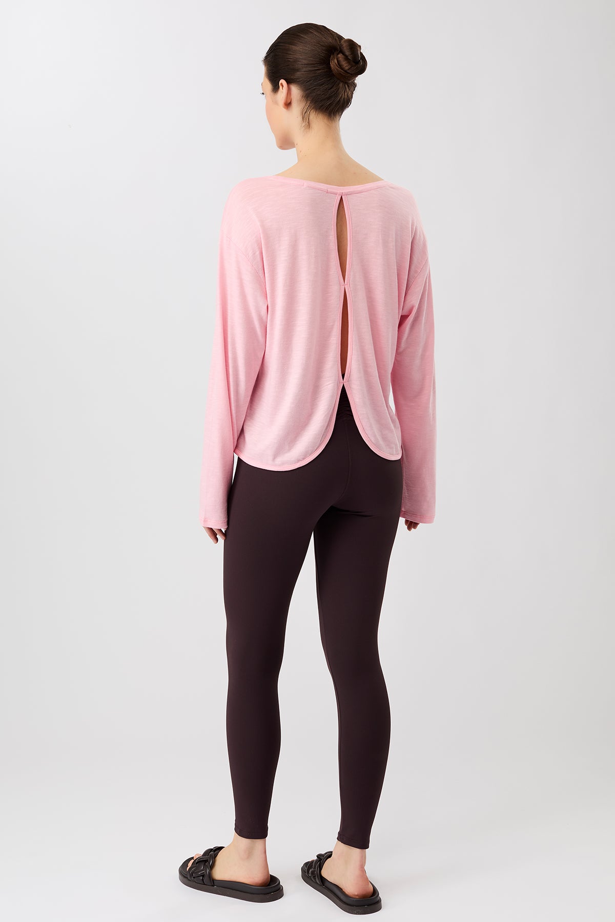 Mandala Sport Shirt Rose Outfit Rückansicht - Open Back Long Sleeve