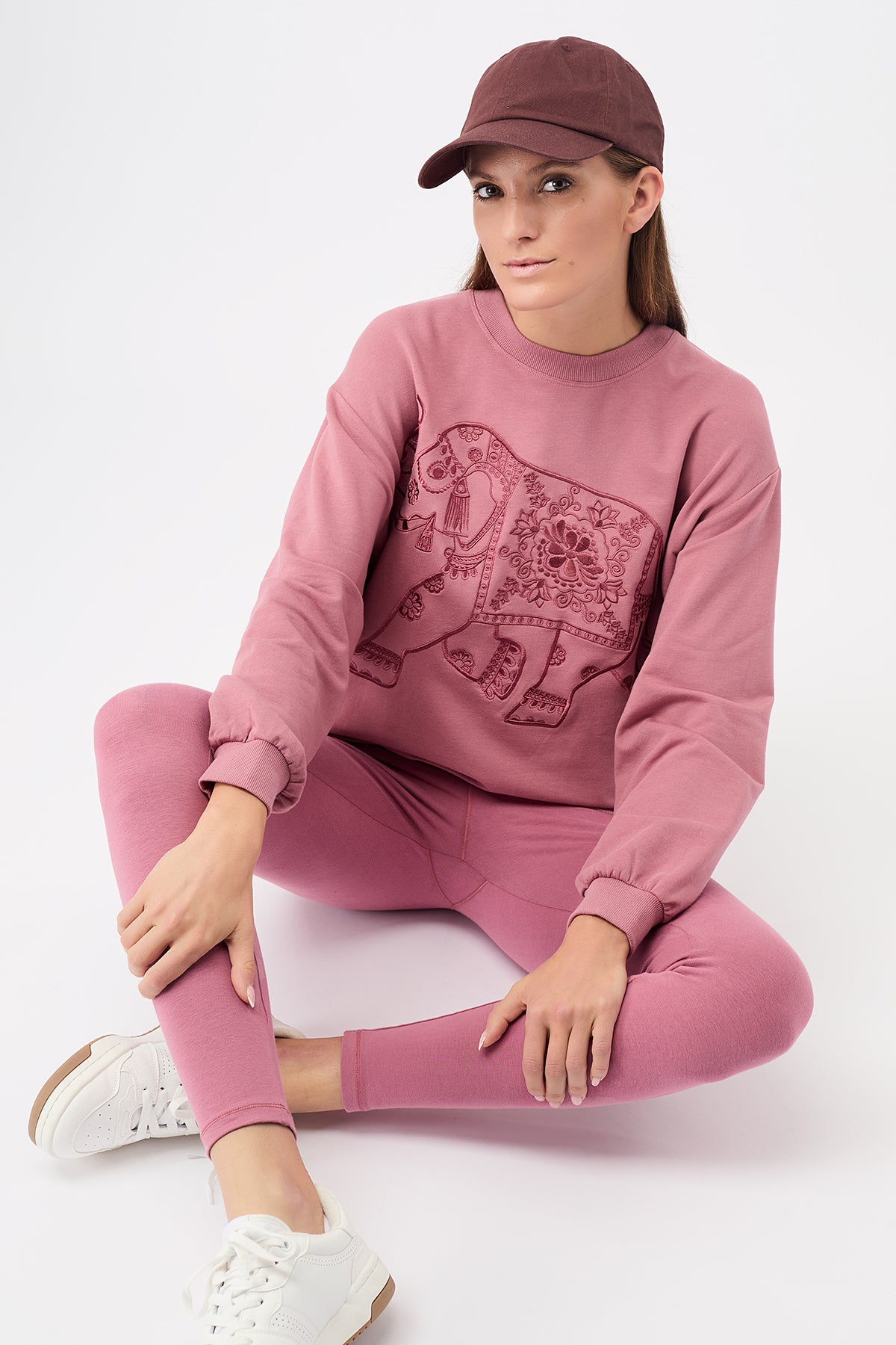 Mandala Trainings Shirt Rose Outfit Front  - "Ganesha" Sweater