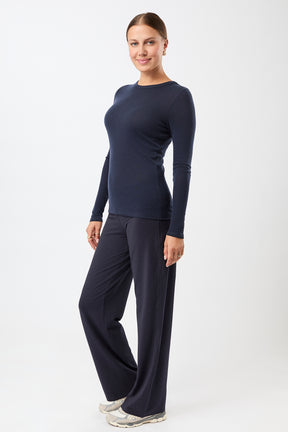 Mandala Fitness Hose Blau Outfit Front - Wide Leg Pants