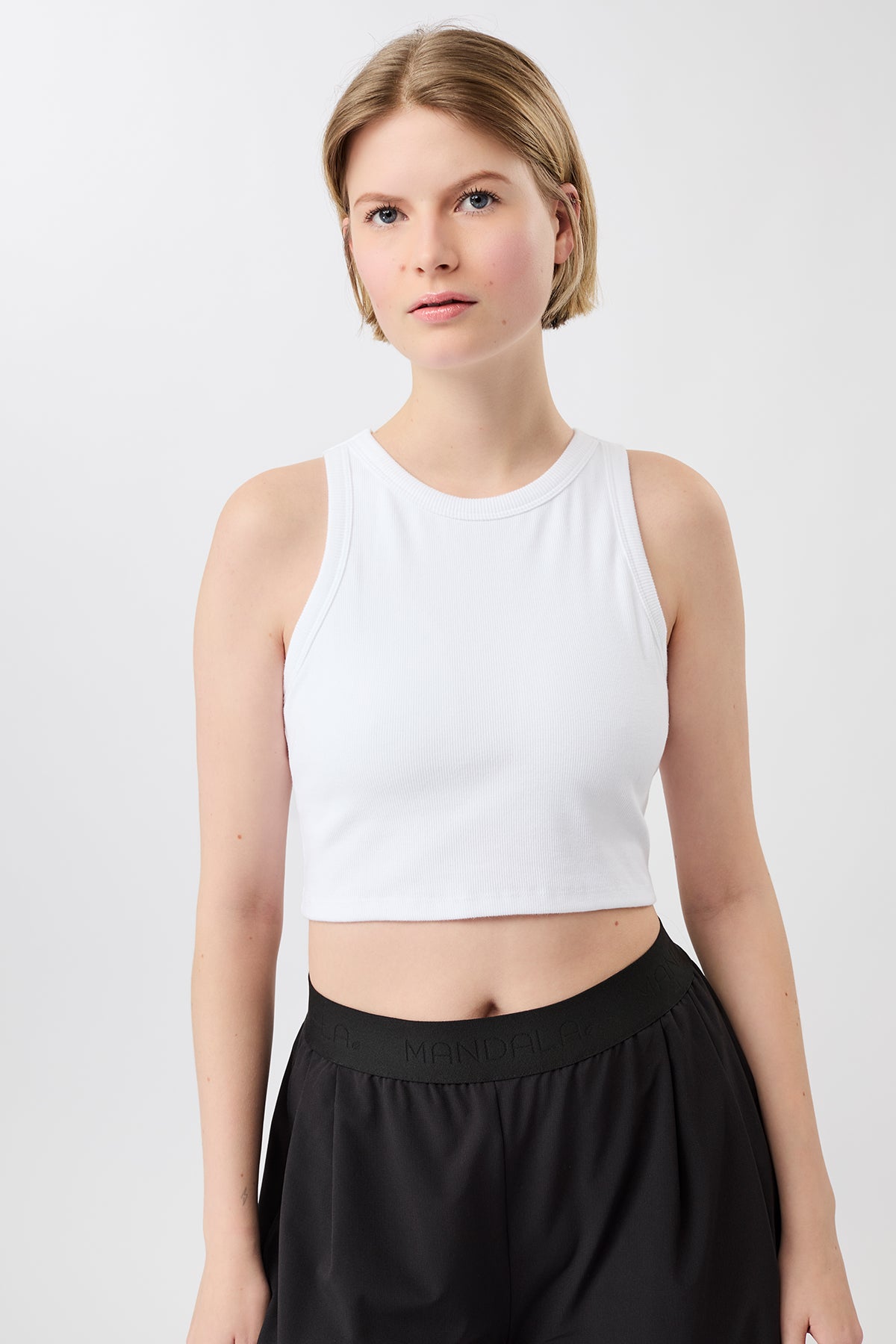 Mandala Sport Top Weiss Front - Athleisure Top