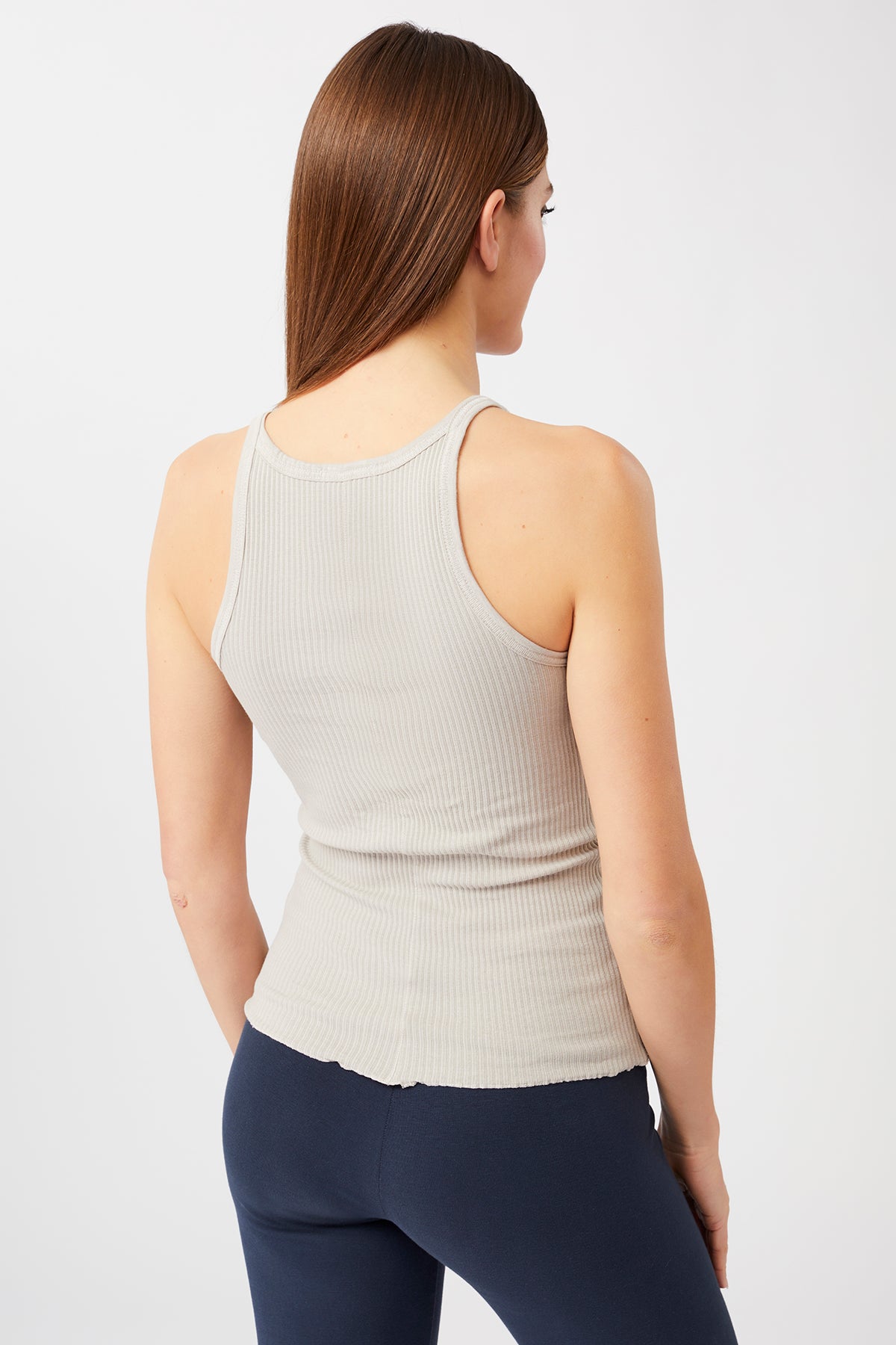 Sustainable Yoga Tops for Women