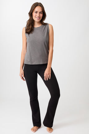 Mandala Fitness Top Grau Outfit Front - Daily Tank