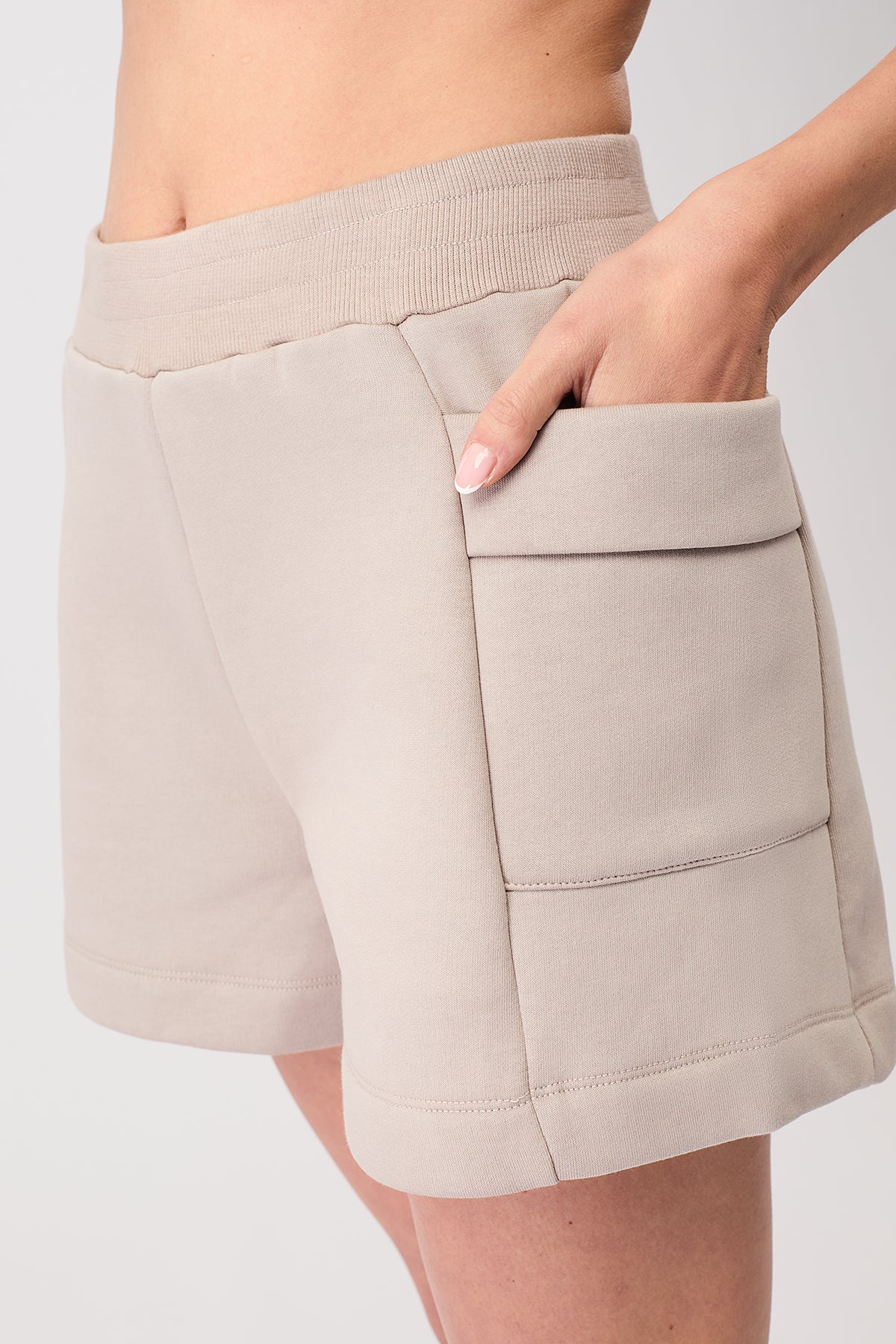 Mandala Trainings Pant Braun Detail - Natural Dye Shorts