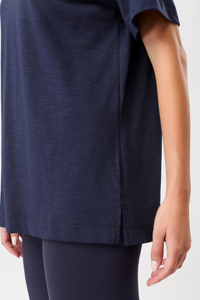 Mandala Fitness T-Shirt Blau Detail Seite - Boyfriend Tee