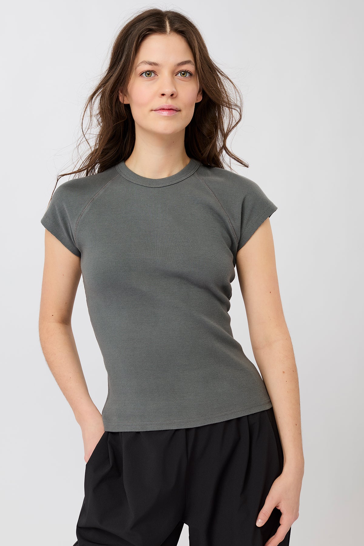 Mandala Fitness Shirt Grau Front - Slim Fit Ribbed Tee