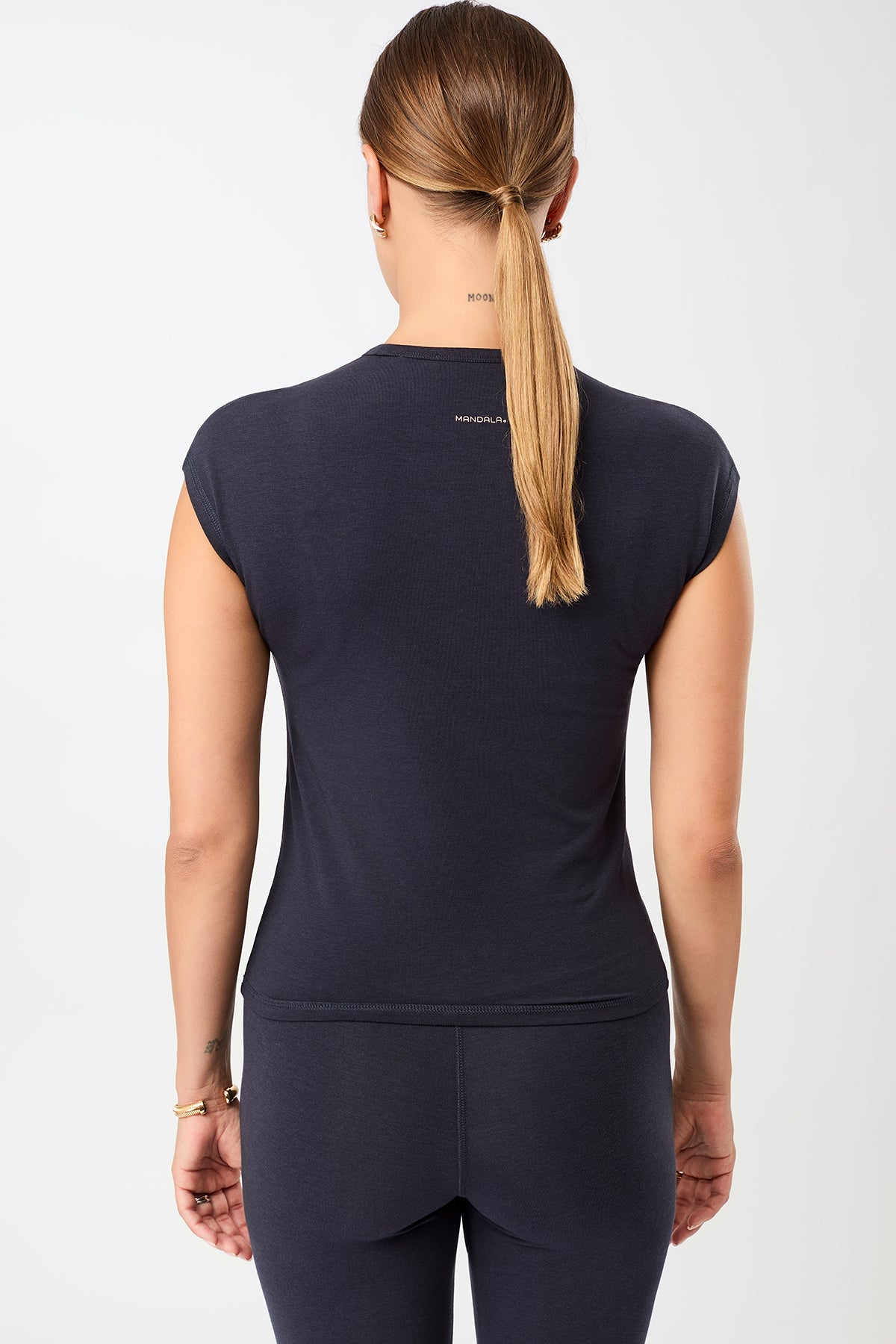 Mandala Sport Shirt Blau Rückseite - Slim Fit T-Shirt